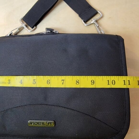 Ativa Mobil IT Ultimate Travel Essential Netbook Caddy - Like New - Picture 12 of 16